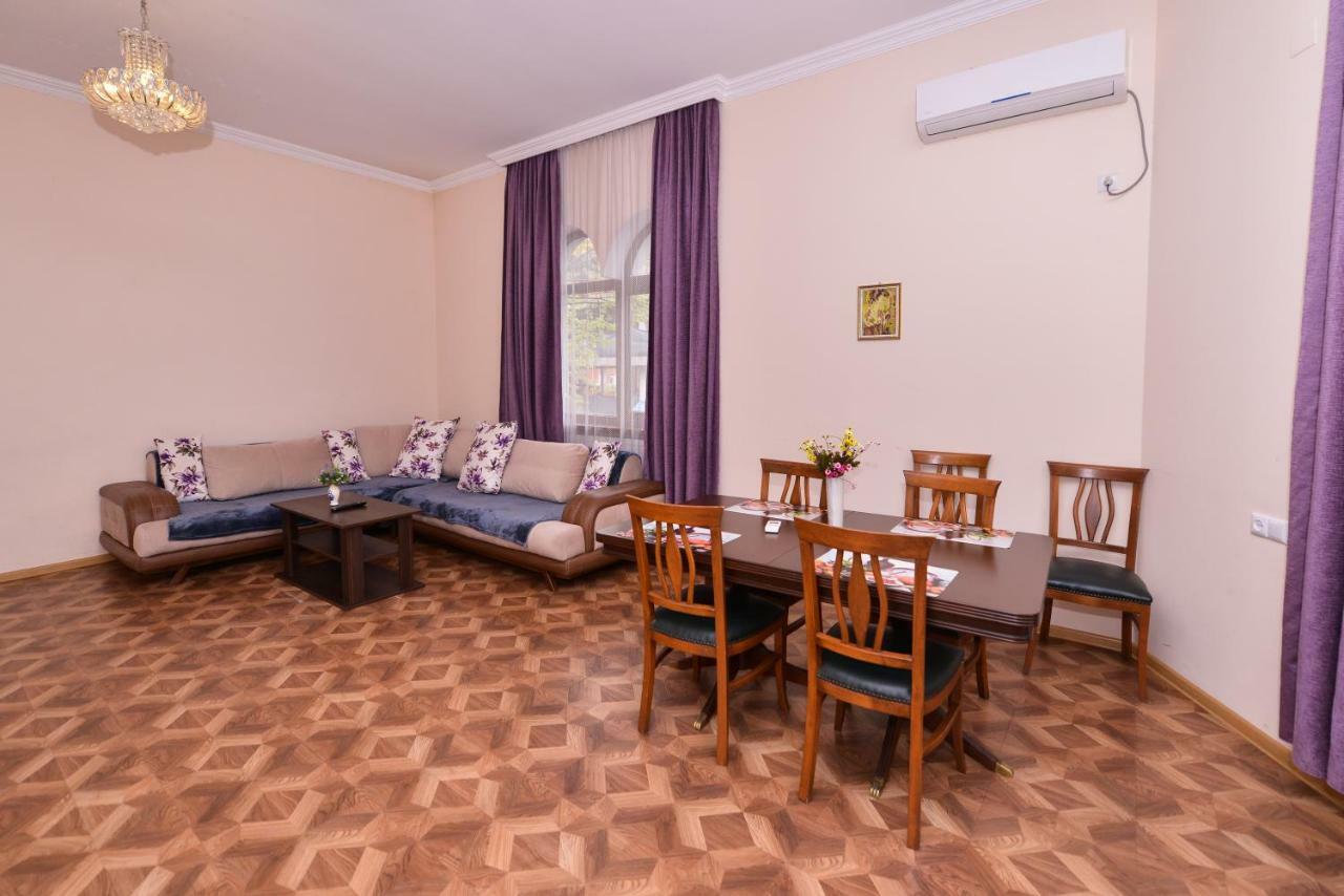 Apartment Kera Kutaisi Luaran gambar